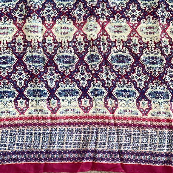 Rose + Olive Sleeveless Shirt - Picture 4 of 6